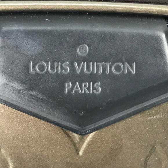 Authenticity Guarantee LOUIS VUITTON M90510 MonogramVernis Belt Body bag Crossbo - Picture 8 of 14